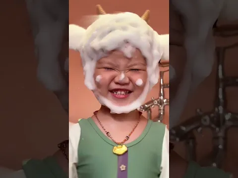 爸爸给儿子洗漱VS给女儿洗漱😂😂😂😂 #人类幼崽 #宝爸带娃 #露兮粑粑 #小小露兮 #内容启发搜索