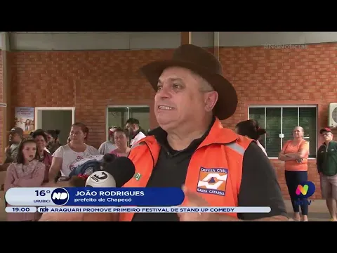 300 casas ficam destelhadas após chuva de granizo em Chapecó
