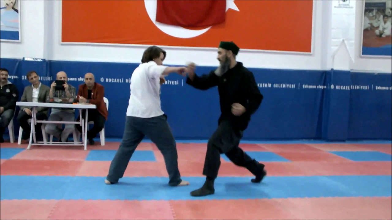 "Usta Blanchette'den PENCAK SİLAT TEKNİKLERİ" (JKD-534)