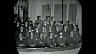 الشيخ مصطفى إسماعيل وتلاوة في عيد العلم أمام الرئيس عبد الناصر عام ١٩٦٥ م من سورة النور 