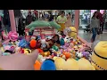 Human Claw Machine - San Jose