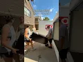 Download Lagu De manier waarop ze naar me kijkt en doet alsof ze denkt: WTF ben je aan het doen? 🤣
