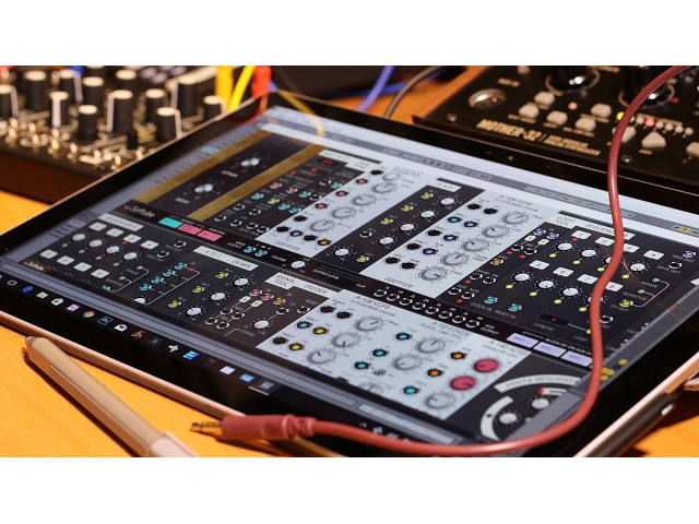 Molten Modular 03 - Wetting your feet with Softube Modular