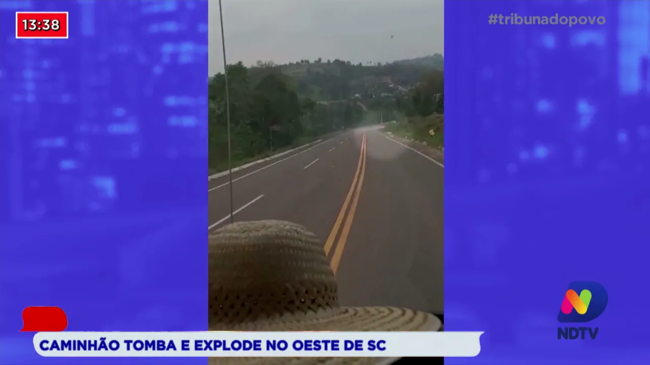 Caminhão tomba e explode no Oeste de SC