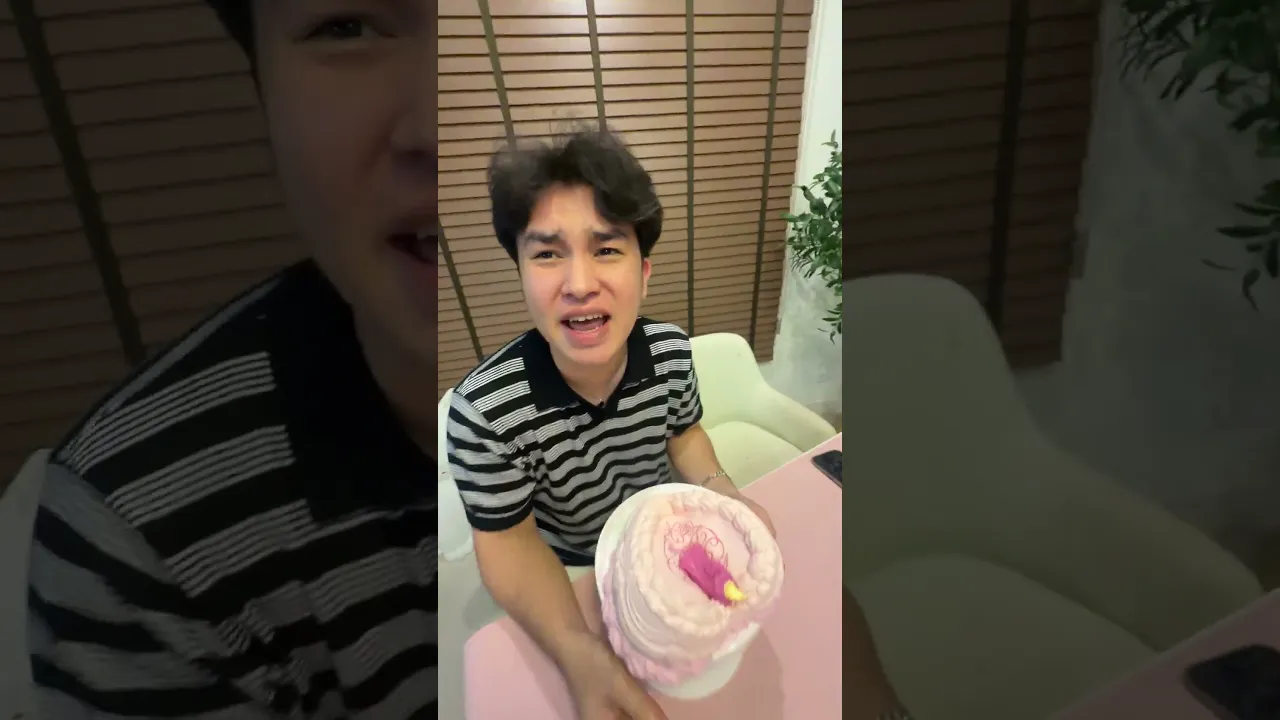 เอาเค้กมาให้