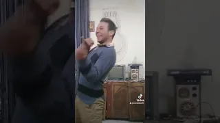 يلا يا ياسر سمع عمو دندنها