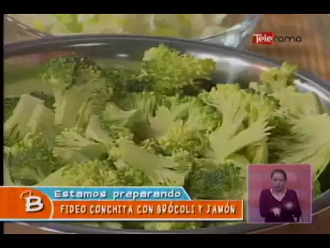 Fideo conchita con brócoli y jamón