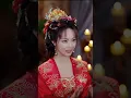 剛穿來就遇到像野人的 “瘋子 “，還支了口大煮鍋，她以為要被 “生吞活剝” 了，沒想到下一秒他竟乖乖的蹭她掌心：喵♡