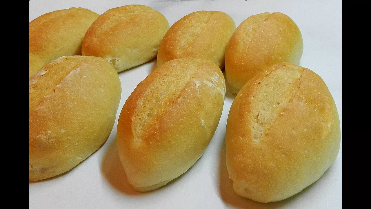 
          
          
          
            
            BRÖTCHEN ! Homemade German Hard Rolls Recipe | Crusty & Chewy | Ninik Becker
          
        . 