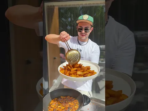 Целый день готовлю для подруг жены 🤌🏻
