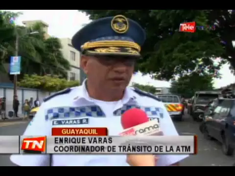 Prohibición de parquear en exteriores de hospital de la policía