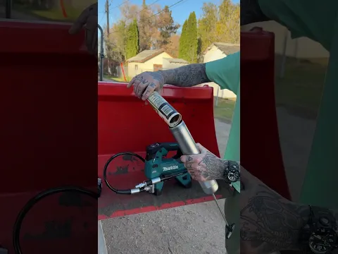 Makita 40v XGT Grease Gun