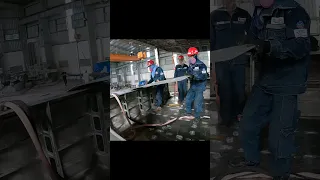 Watch the build of a performance catamaran #odiseacatamarans #performanceboats #welding #boatbuild