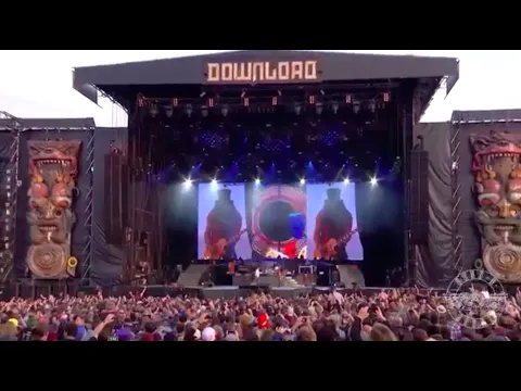 Download MP3 Guns N' Roses - Not In This Lifetime Selects: Sweet Child O' Mine, Download Festival