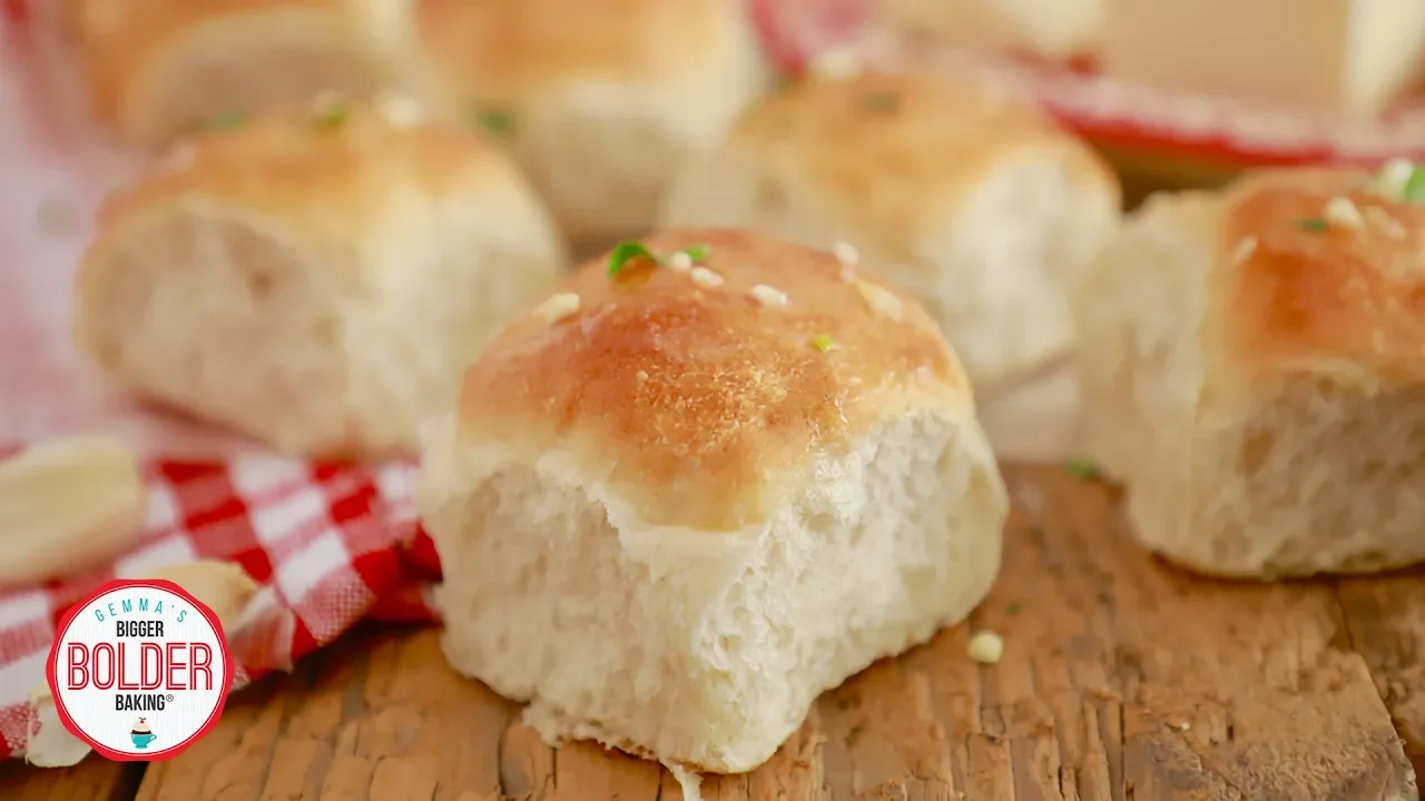 1-Hour Dinner Rolls