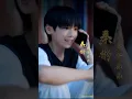校花遭追杀，慌忙钻进穷小子的车！谁料一场车祸竟让他觉醒透视神眼，一眼看穿骨骼，古玩捡漏狂赚千万！一路开挂逆袭，登顶财富巅峰，连豪门女神都主动倒追！#逆袭