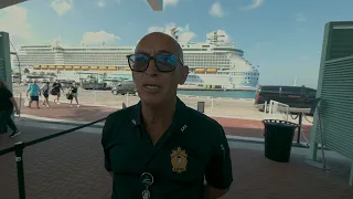 Taxistanan contento cu temporada halto di crucero a cuminsa
