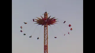 لعبة السلسلة المخيفة من ملاهى دريم بارك يوم 6 11 2010 