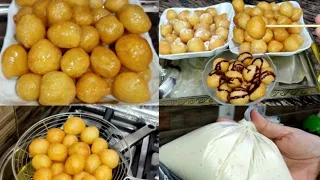 بكوبيتين دقيق هتعمليها وكيس من المطبخ شكليها كوريها وفي الزيت ارميها الزلابيه المقرمشه 