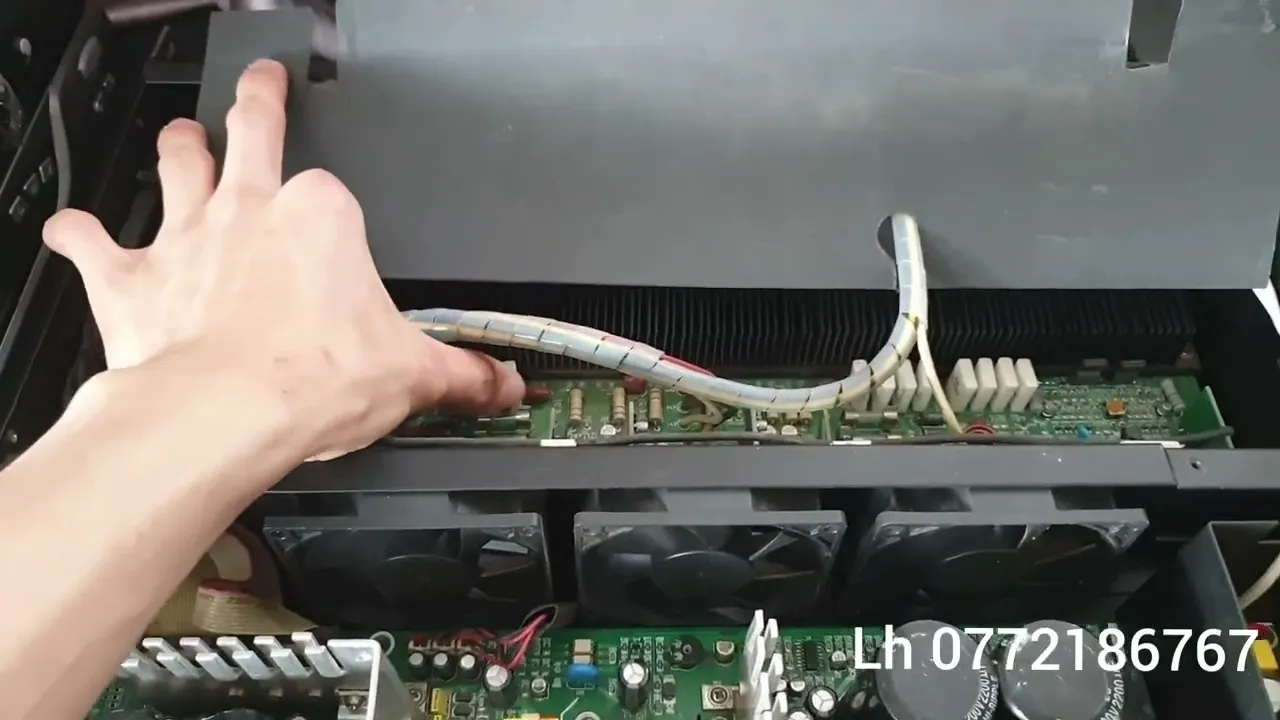 Main nguồn xung cực đẹp giá rẻ mà lại hay, giá chỉ 2tr5 lh0772186767