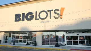 Big Lots doors closing after sale collapse amid economic woes