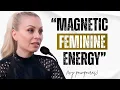 Download Lagu 4 Feminine Qualities Men Find WILDLY Attractive | Evy Poumpouras