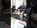Download Lagu Membaca dialog selama sesi bahasa Inggris, Februari 2025, Jakarta, Indonesia.