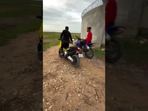 Honda X-ADV 750 Off-Road Test: Countryside Adventure 🌾🏍️ ⁠#XADV750 #HondaXADV #OffRoad #DirtRide