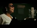 Tony Bennett, Queen Latifah - Who Can I Turn To (When Nobody Needs Me) (from Duets II)