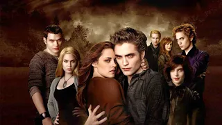بنت بتكتشف إن حبيبها مصاص دماء هو عائلته كلها لكنها بتفضل تحبه ملخص فيلم Twilight 1 