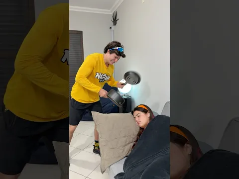 IMPOSSÍVEL ACORDAR MINHA AMIGA