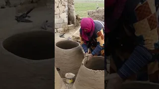 تنور الطين من تراث دير الزور 