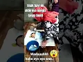 Lagu anak ini menangis tanpa henti, karna kaget.