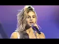 Download Lagu Selena Gomez - Wolves (Live at the AMA's 2017)