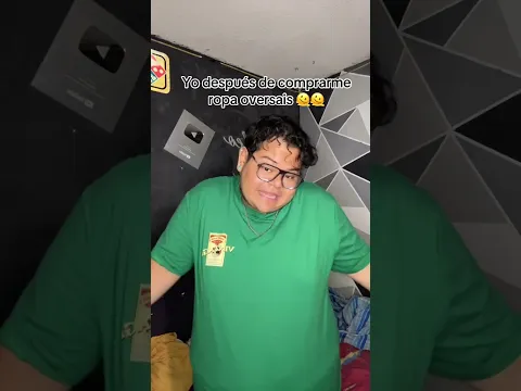 Yo después de comprar ropa overzais #shorts #humor #comedia