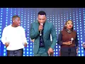 Dumi Mkokstad "Angimbonanga" (Live)