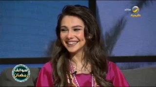 فيديو دموع المذيعة ريم بساطي تغلبها خلال عرض أغنية قديمة شاركت بها في طفولتها  فيديو دموع المذيعة ريم بساطي تغلبها خلال عرض أغنية قديمة شاركت بها في طفولتها