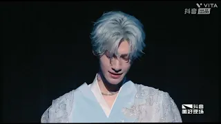 leo luo yunxi lets be like this for 10000 years sing along pinyin lyrics live