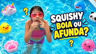 BOIA OU AFUNDA COM DUMPLING SQUISHY , CUBO DE GELO , QUEIJO E MORANGO SQUISHY VIRAL | Sophia Lira