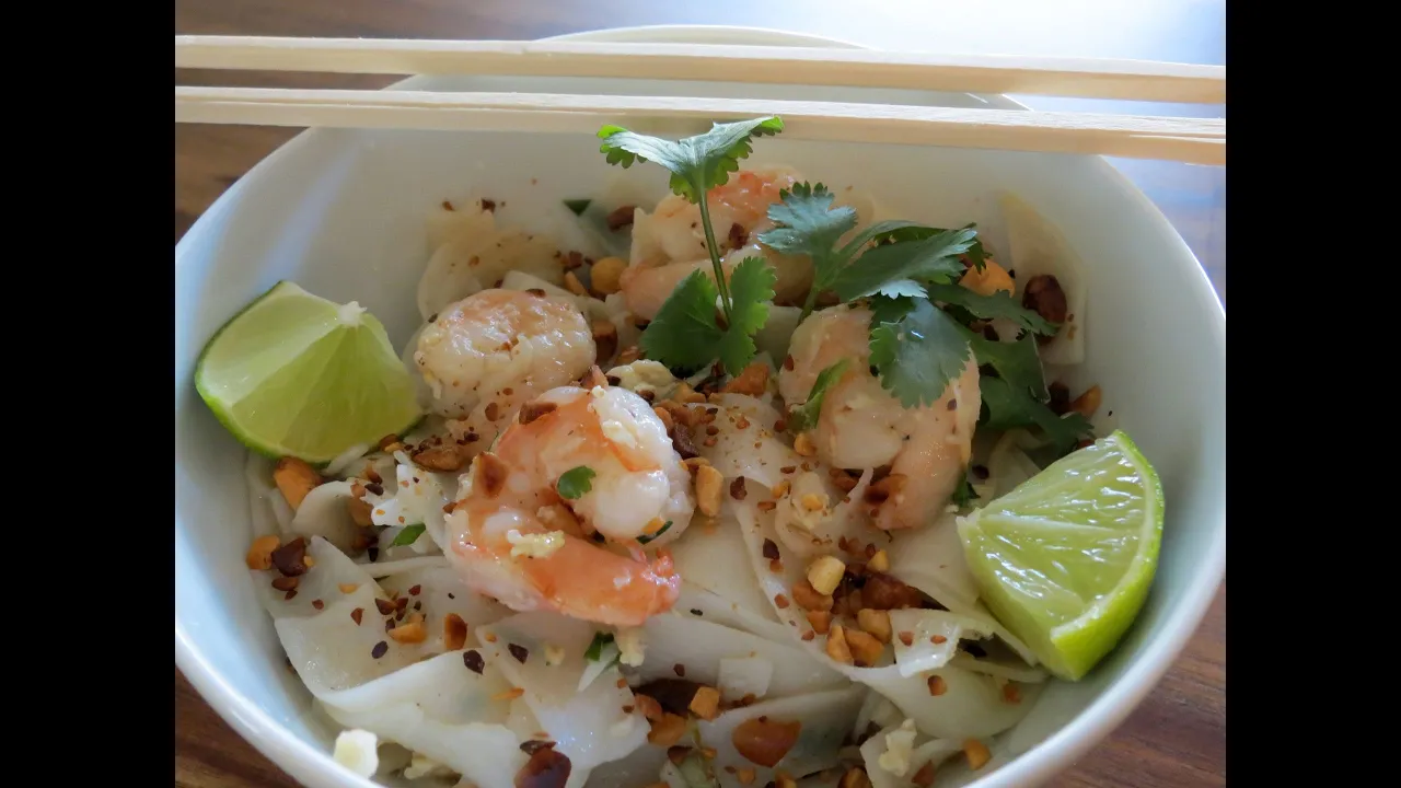 Shrimp Pad Thai -- The Frugal Chef