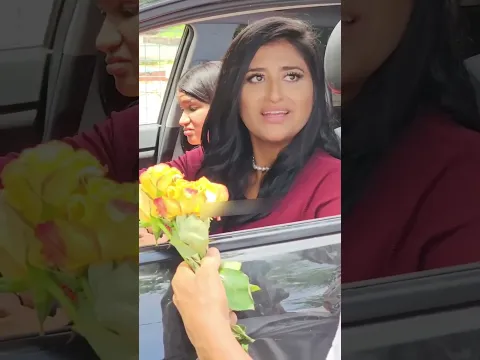 💔 Un hombre sin hogar salvó su vida… y ella cambió su destino para siempre 😭❤️ #shorts