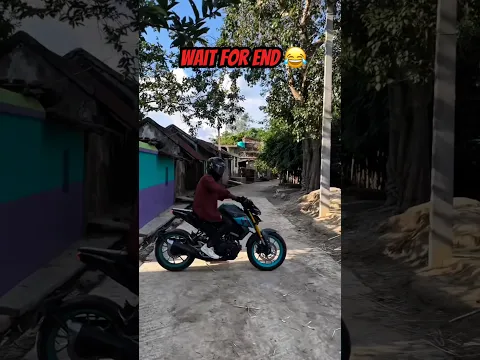 Mt 15 Rider Enter 😂 Cute Girl Reaction 🥰 #subscribe #youtube #motorcycle #bikerider #ktm #shorts
