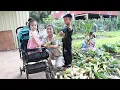 Download Lagu Mommy Sreypov: Baby cute girl want to help Mommy cooking -  Mother and children in countryside