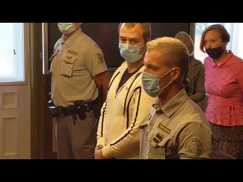 SLOVENSKENOVICE.SI: Julija Adlešič pred razglasitvijo sodbe