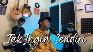 rizqi alam tak ingin sendiri live cover 