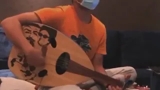 عزف خلها بالقلب تحرق مابقى دندنها