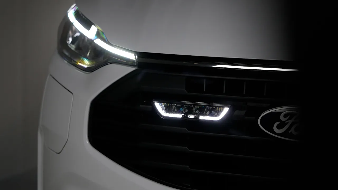 Video: OZZ XB1 LED LED bar Compact 9" | 4960 lumen | 88203