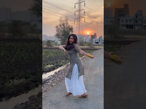 Nakhra Level: Pro! 😉💃 #MajhiBaay