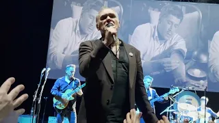 morrissey trouble loves me live amphith tre 3000 lyon france march 12 2023 moz thesmiths