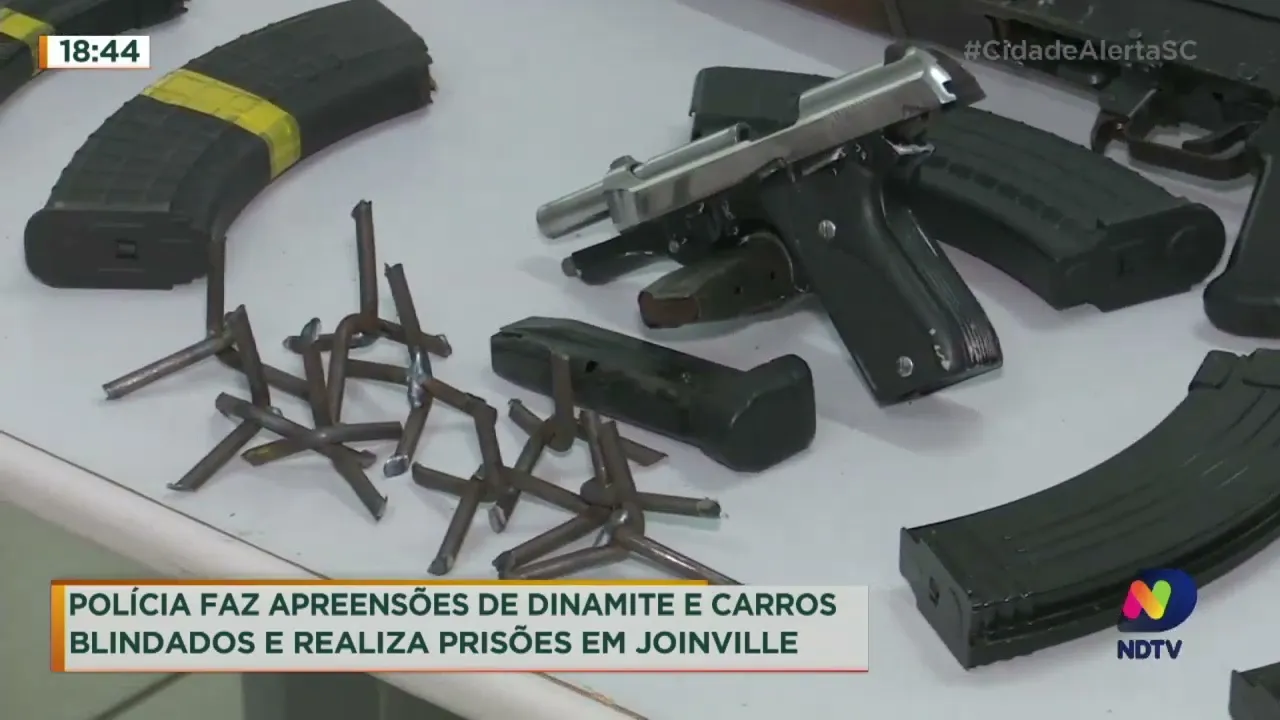 Vídeo: em Joinville, Polícia Civil prende quadrilha com armamento pesado